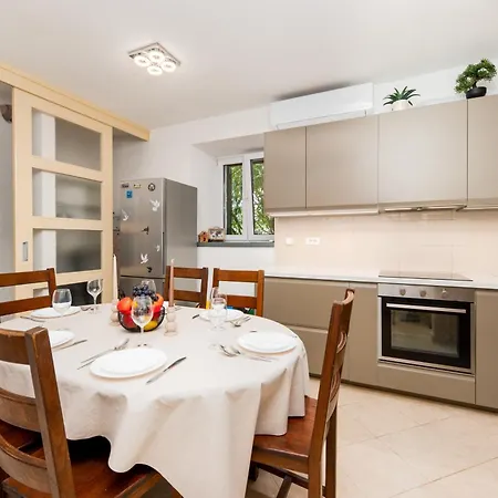 דירה Alen מאקרסקה