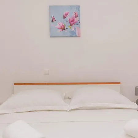Alen Apartman *
